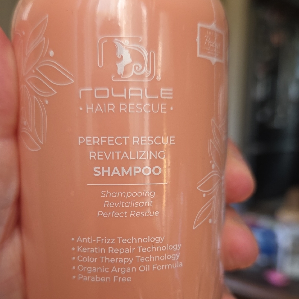 Hair Rescue Perfect Rescue Revitalizing Shampoo - Peach